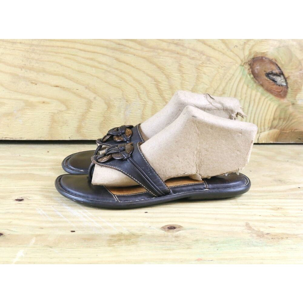 Born 39 Handcrafted Women's Sz 8 Brown 3 Button Leather Thong Toe Slide Sandals